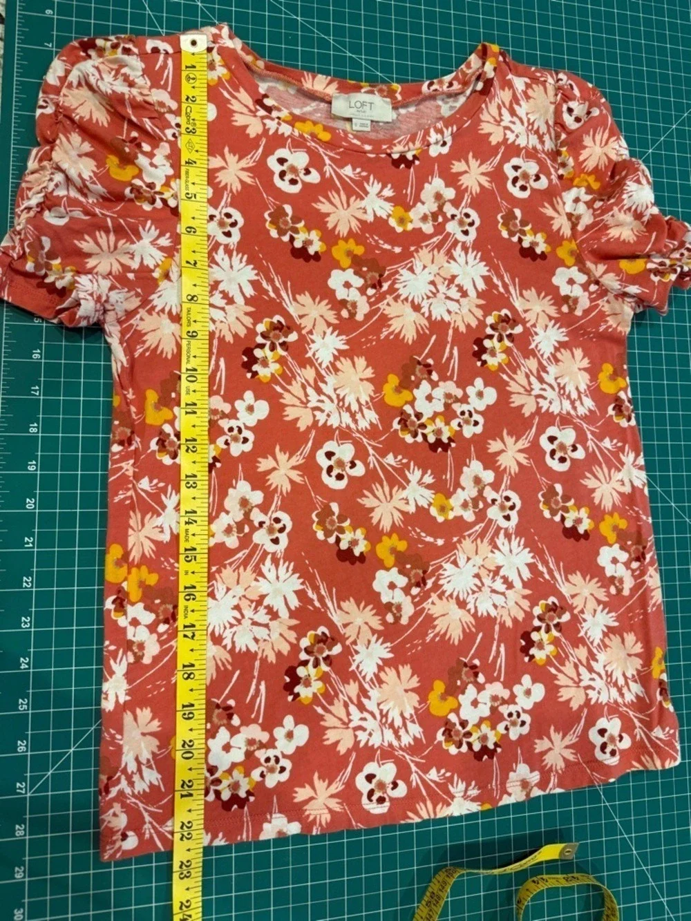 LOFT Floral Puff Sleeve Top Coral Blouse Summer Tee Size S
